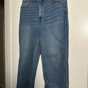 Abercrombie & Fitch Ankle Straight High Rise Jeans